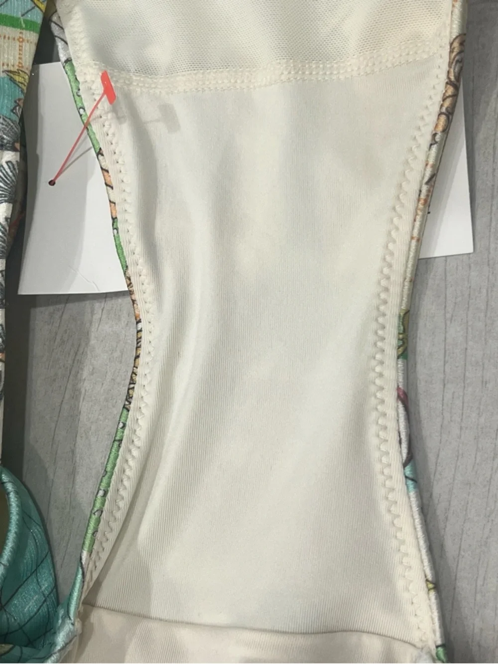 Never Fully Dressed Ecru Map Isla Scoopback Swimsuit Tummy Control Size US 20 - Picture 9 of 13